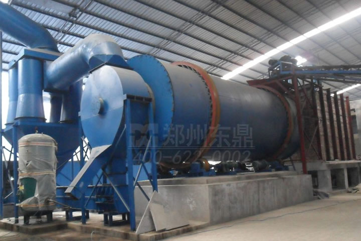 沙子烘干機主要用于干粉砂漿行業(yè)所用的黃砂、河沙及鑄造行業(yè)用于各種規(guī)格型砂的脫水烘干。