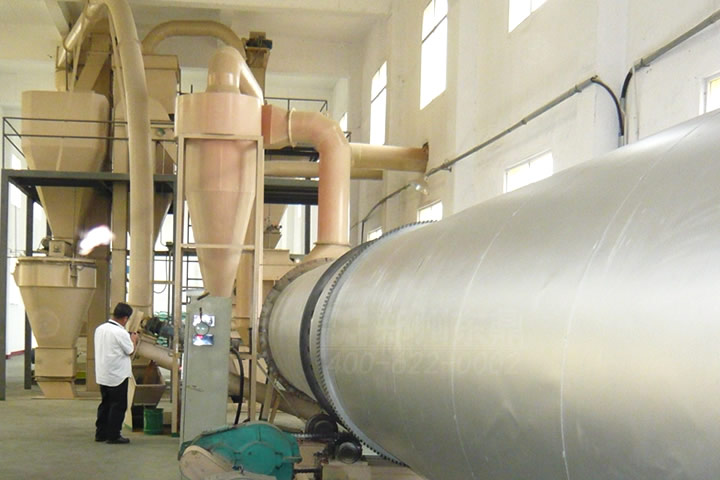 植物蛋白飼料烘干機(jī)適用于酒糟、醋糟、醬油糟、豆渣、粉渣、甜菜渣等糟渣下腳料工業(yè)飼料化加工利用，可以有效改善飼料儲(chǔ)裝運(yùn)性能。