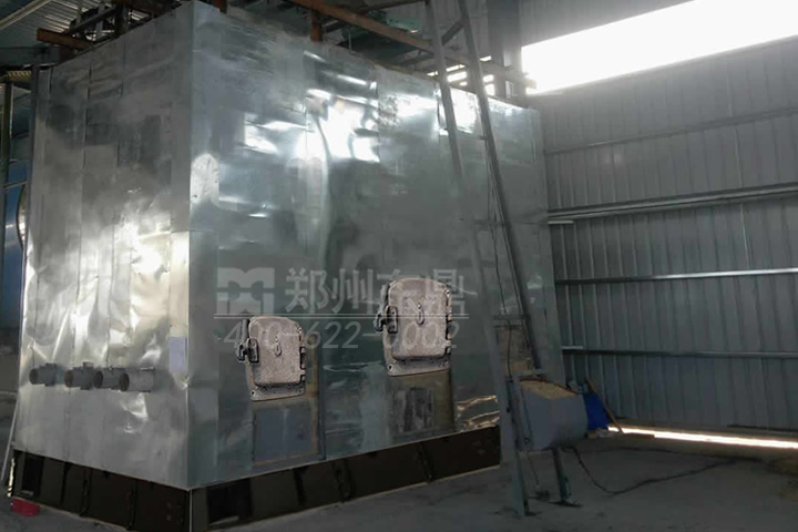 生物質(zhì)熱風(fēng)爐以綠色能源生物質(zhì)顆?；蛩樾?、木片為燃料，以空氣為介質(zhì)的新型高效換熱設(shè)備。